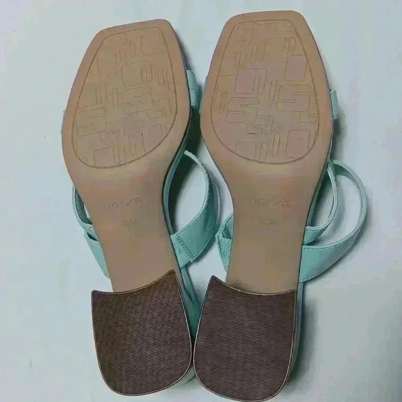 Unisa Block heel,Open, Square  toed Pumps . - Picture 6 of 6